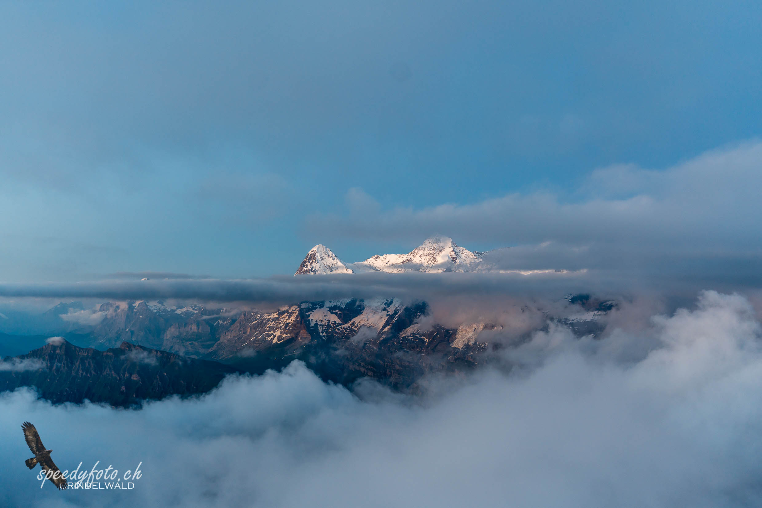 Erster Durchblick - Eiger, Mönch 